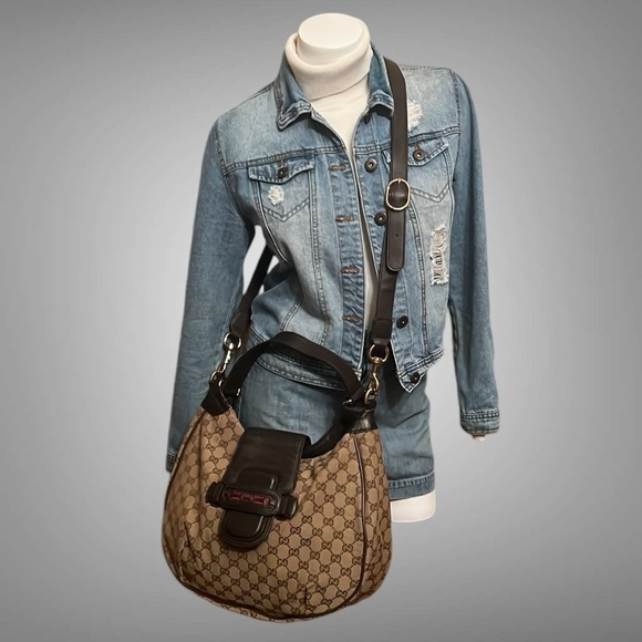 A151 - ๐ฏ % authentic Gucci shoulder bag - Picture 2 of 16